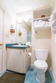 Nye Beach Condos & Cottages