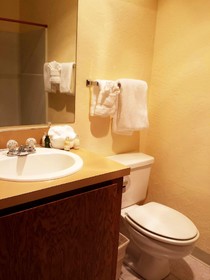 Nye Beach Condos & Cottages