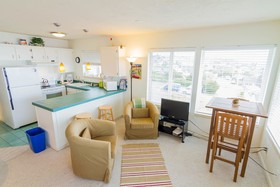 Nye Beach Condos & Cottages