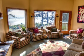 Tyee Lodge Bed and Breakfast