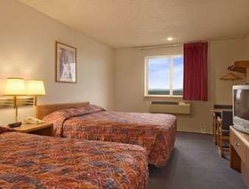 Super 8 by Wyndham Pendleton