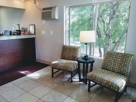 Aladdin Inn & Suites