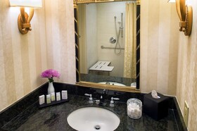 Embassy Suites by Hilton Portland Downtown