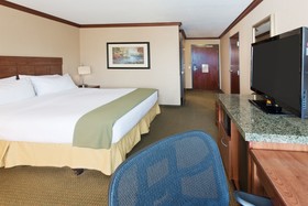 Holiday Inn Express Hotel & Suites Portland - Northwest Downtown