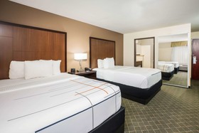La Quinta Inn & Suites by Wyndham Portland Airport