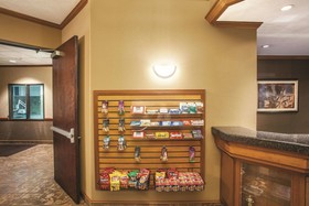 La Quinta Inn & Suites by Wyndham Portland Airport