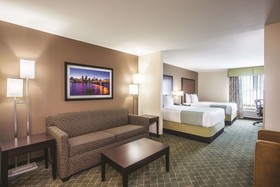 La Quinta Inn & Suites by Wyndham Portland Airport