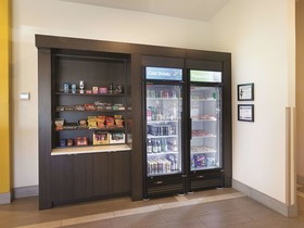 La Quinta Inn & Suites by Wyndham Portland NW