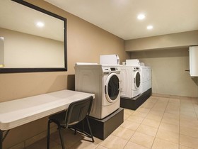 La Quinta Inn & Suites by Wyndham Portland NW