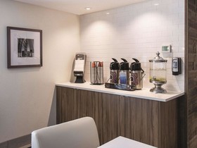 La Quinta Inn & Suites by Wyndham Portland NW