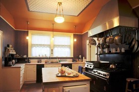 Lion and the Rose Victorian Guest House