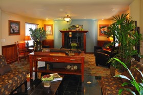 Oxford Suites Portland - Jantzen Beach