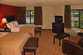 Oxford Suites Portland - Jantzen Beach