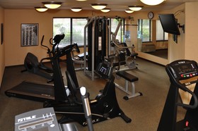 Oxford Suites Portland - Jantzen Beach