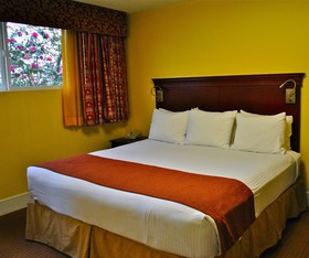 Park Lane Suites & Inn