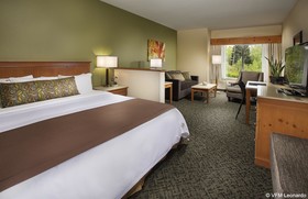 Radisson Portland Airport