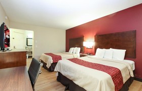 Evergreen Inn & Suites Portland Airport