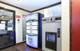 Evergreen Inn & Suites Portland Airport