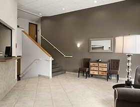 Super 8 By Wyndham Portland Airport