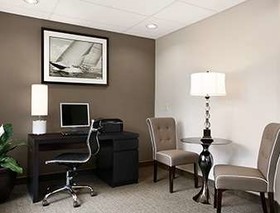 Super 8 By Wyndham Portland Airport