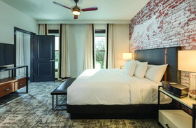 WorldMark Portland Waterfront Park