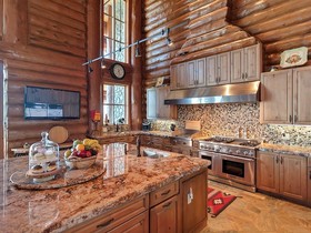 Gold Beach Oceanfront Estate - Mv28