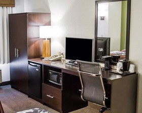 Econo Lodge Inn & Suites Roseburg