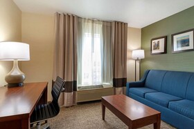 Comfort Inn & Suites