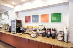 Comfort Inn & Suites