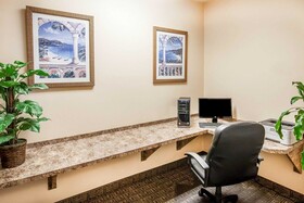 Comfort Inn & Suites