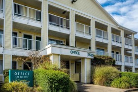 HomeTowne Studios Salem, OR