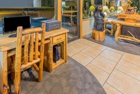 Days Inn by Wyndham Black Bear