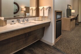 DoubleTree by Hilton Hotel Salem Oregon