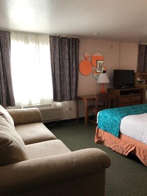 Howard Johnson by Wyndham Salem