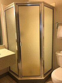 Howard Johnson by Wyndham Salem