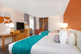 Howard Johnson by Wyndham Salem