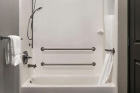 La Quinta Inn & Suites by Wyndham Salem OR