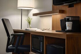 La Quinta Inn & Suites by Wyndham Salem OR