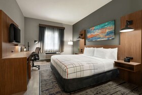 La Quinta Inn & Suites by Wyndham Salem OR