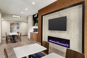 La Quinta Inn & Suites by Wyndham Salem OR