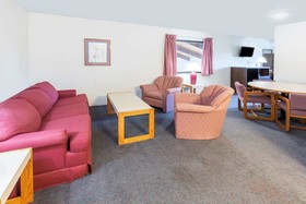 Super 8 by Wyndham Salem