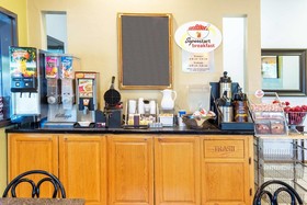 Super 8 by Wyndham Salem