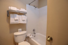 Ebb Tide Oceanfront Inn