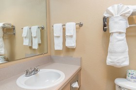 Ebb Tide Oceanfront Inn