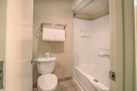 Ebb Tide Oceanfront Inn