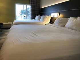 Holiday Inn Express Hotel & Suites Seaside - Convention Center