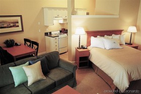 Rivertide Suites