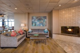 Promenade Inn & Suites Oceanfront