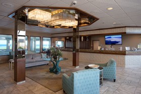 Promenade Inn & Suites Oceanfront