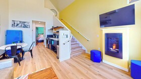 The Commons - Urban Coastal Lodging